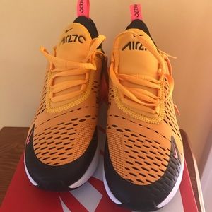 Nike Air Max 270 (GS) Size 5.5